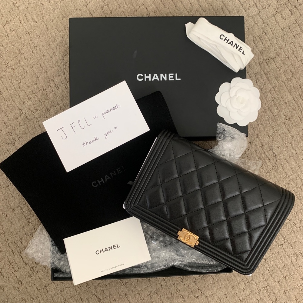 Chanel WOC